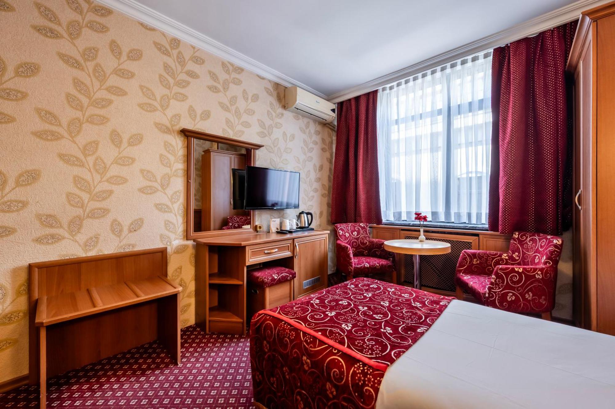 Hotel Bristol Istanboel Buitenkant foto