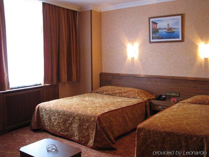 Hotel Bristol Istanboel Kamer foto